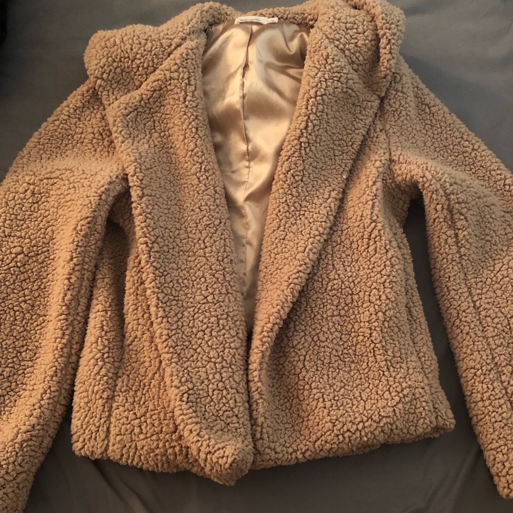 Tan Sherpa jacket with hood